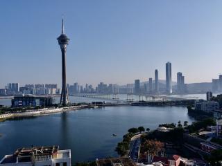 Macau shuts leisure sites amid Covid, casinos can still run