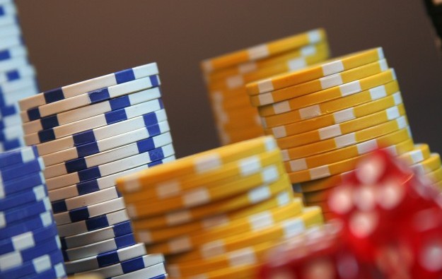 Iao Kun’s rolling chip down 3 pct in 2014