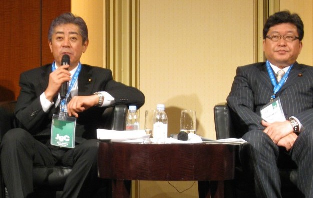 Japan politicians play down casino bill passing