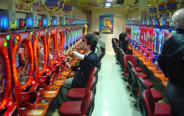 Japan plans new pachinko curbs as eyes casinos: report