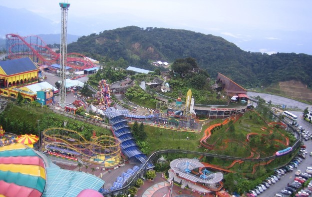 Genting Malaysia issuing US$1.58 bln in mid-term notes