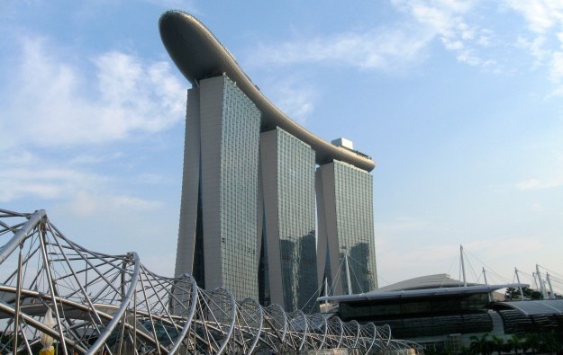 LVS gets 1-year extension for Marina Bay Sands 2.0 start