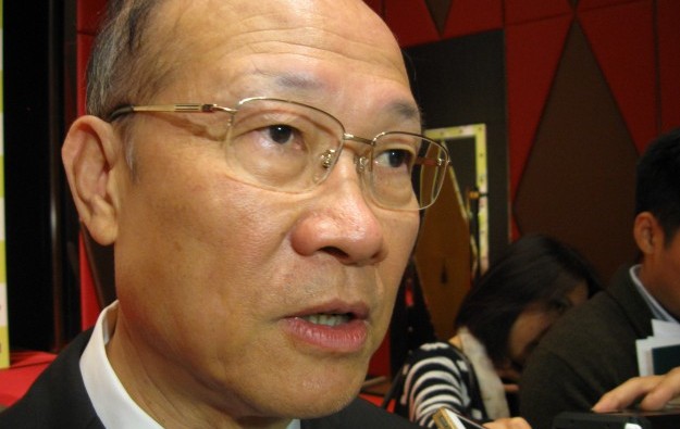 SJM CEO urges wait-see on Macau GGR decline