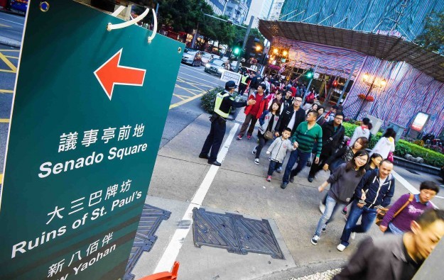 Study hints Macau locals tired of tourist crowds