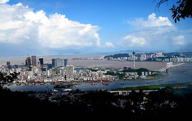 Macau govt gaming tax revenue up 11 pct yr-on-yr in Jan-Apr