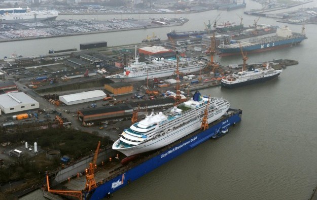 Genting HK to invest US$111 mln in German shipyards