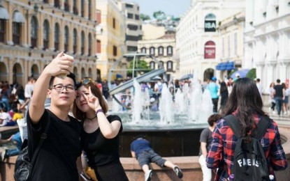 Half Macau 2016 mainland visitors repeaters: Bernstein