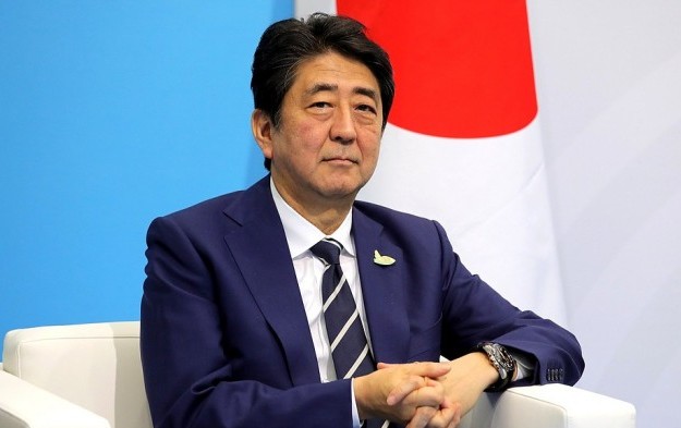 Abe lifts last pandemic emergency label for Tokyo, Hokkaido
