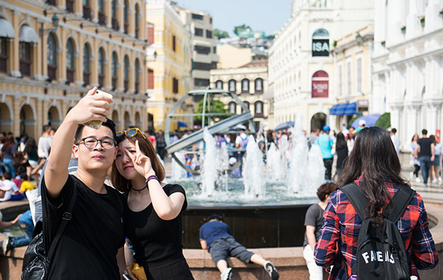 Visitors to Macau up 12pct for Golden Week day three