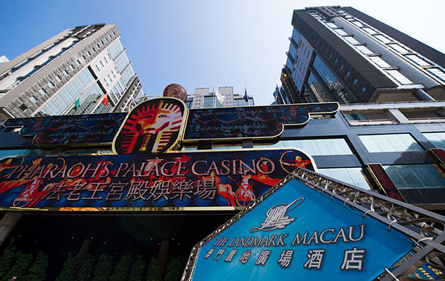 Macau Legend ties sale of casino hotel Landmark Macau