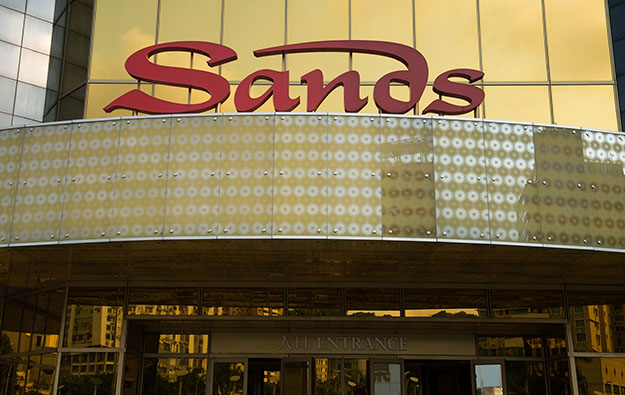 Macau casino op Sands China to pay staff special bonus