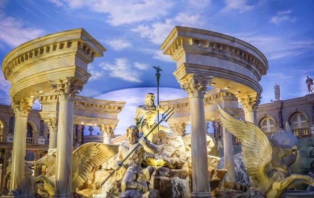 Caesars announces new CMO, pricing of US$265-mln loan