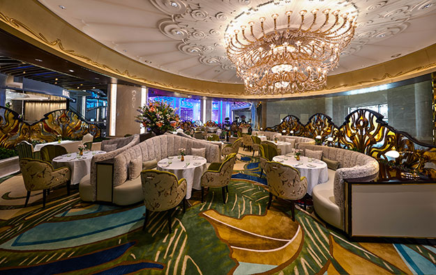 Galaxy Ent, Monaco casino op open café at Galaxy Macau