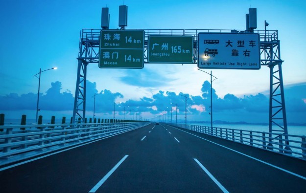 Macau-bound people travelling from HK need virus cert