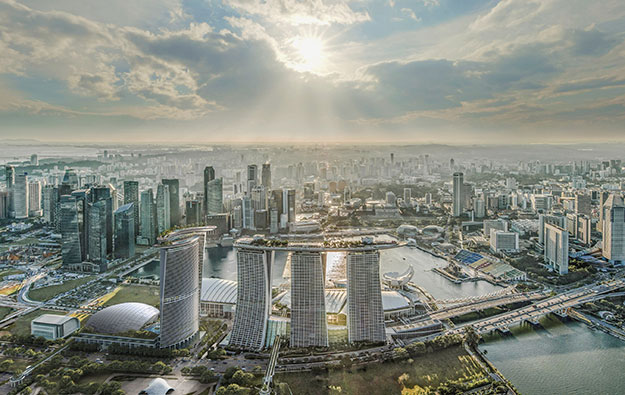 IMF praises Singapore on Covid as city casinos reap benefit