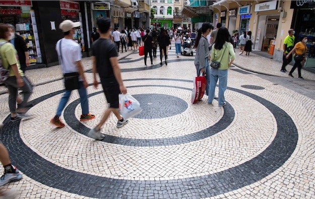Macau 1H visitor arrivals up 20pct, June down sequentially