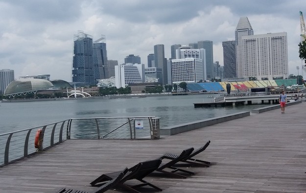 Singapore govt in fresh steps to boost tourism, economy