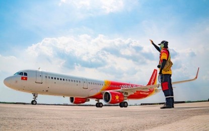 Vietnam carriers to fly to China amid regional travel easing