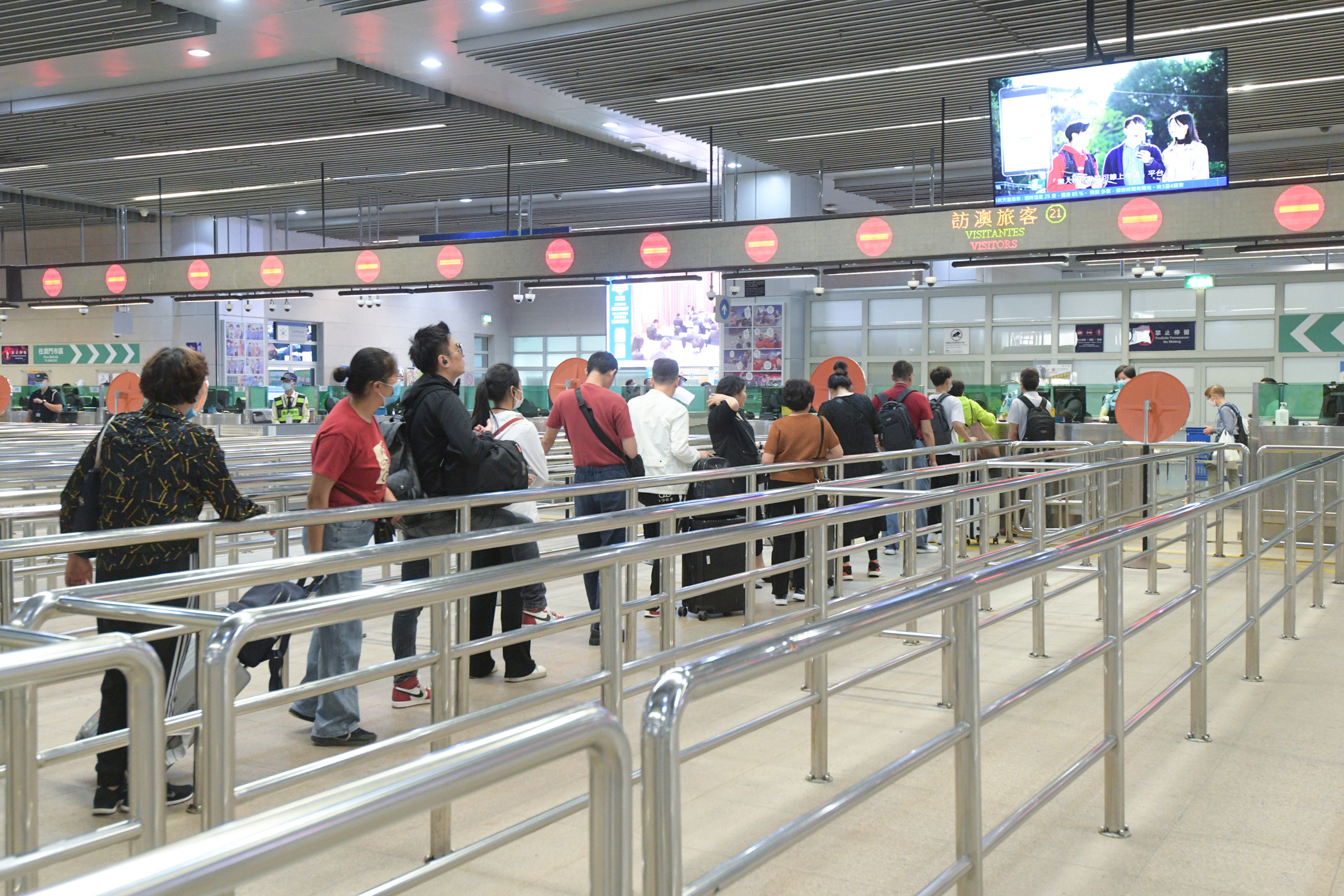 Macau logs 492k tourist arrivals in Labour Day break period