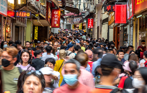 Tourist non-gaming spending in Macau up 17pct q-o-q in 2Q