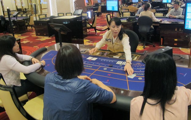 Galaxy ngandika larangan udud, Apac casinos babras 1Q ing Macau